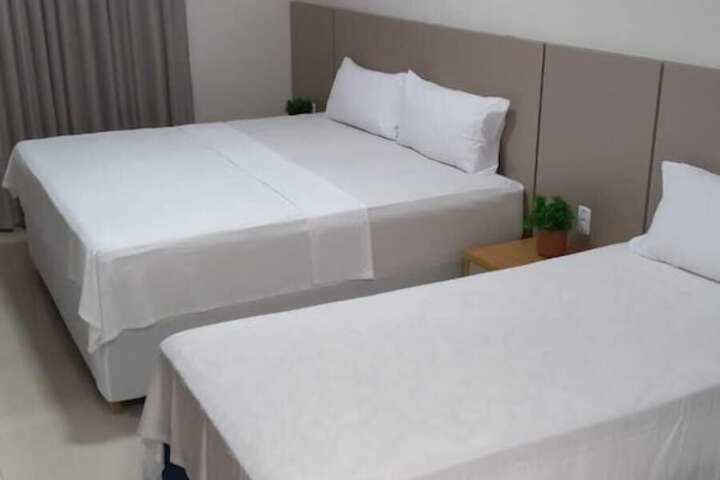 Room 2 of 6