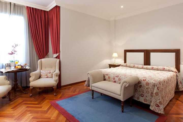 Room 12 of 41