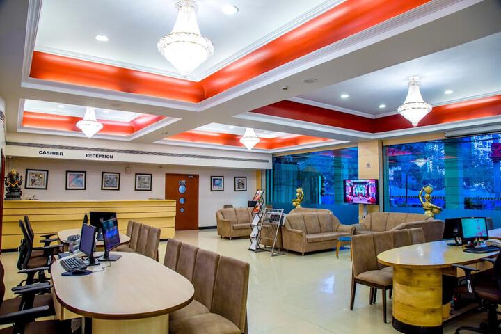 Hotel Interior 4 of 37