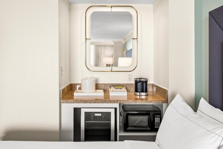 Minibar