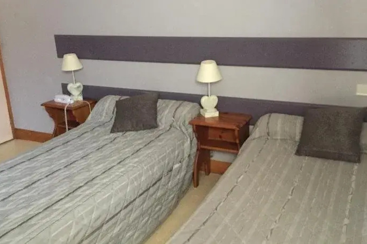 Room 2 of 17