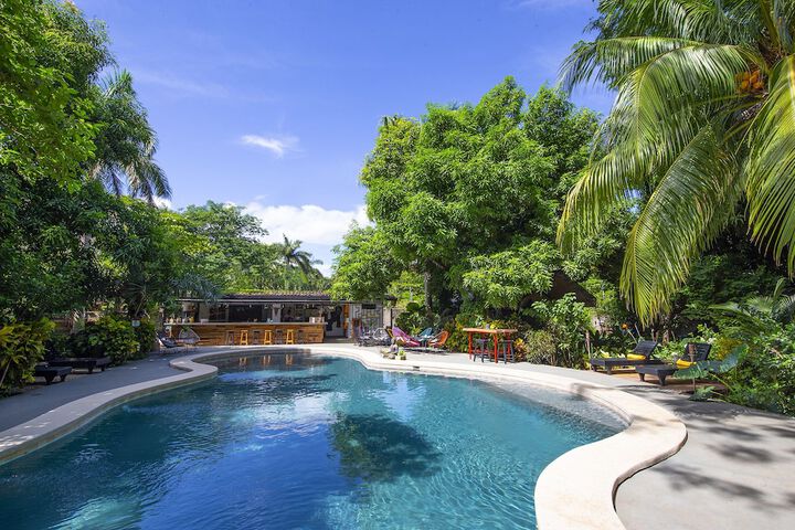 Pool 18 of 49