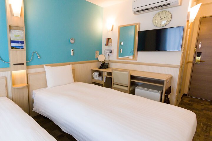 Room 12 of 44