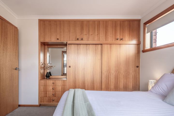 Room 6 of 36