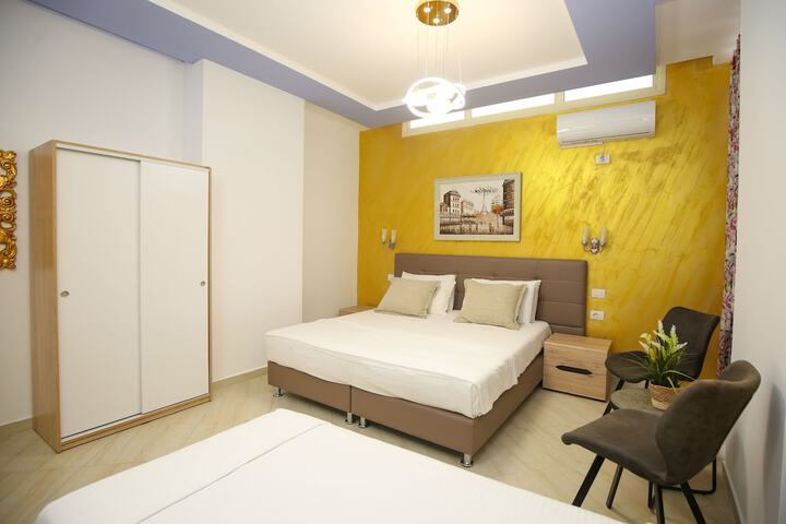 Room 7 of 51