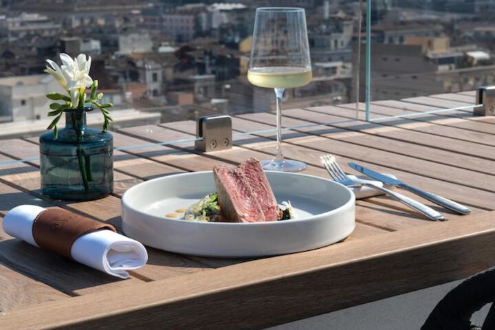 Dining 67 of 90