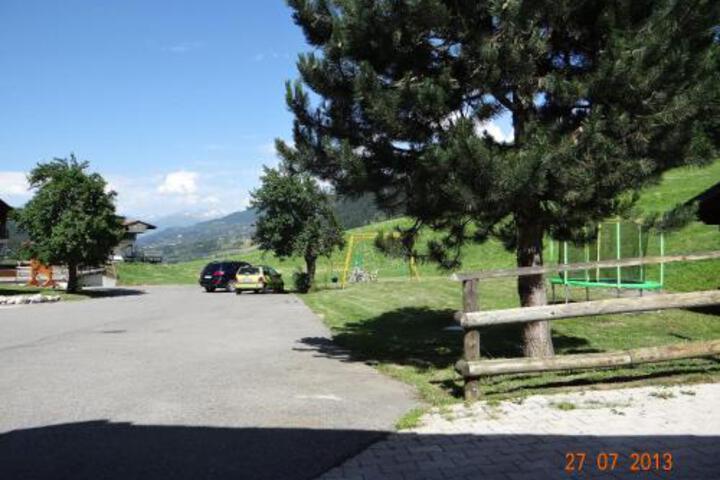 HOTEL LAIGLON