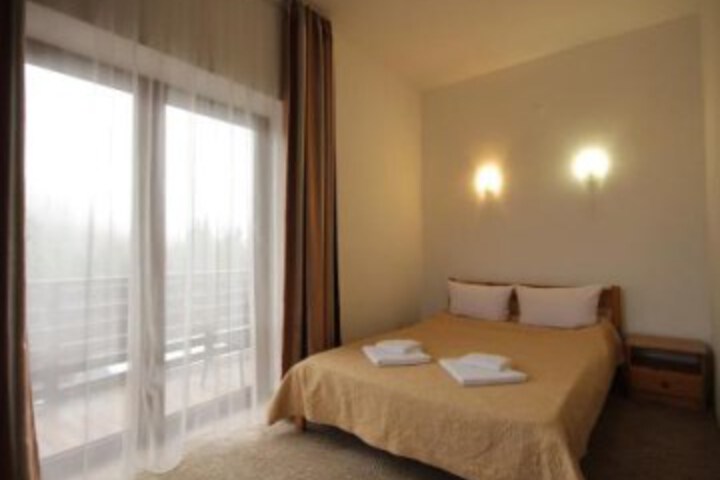 Room 7 of 44