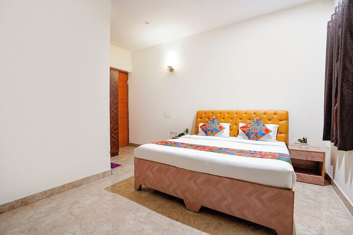 Room 18 of 44