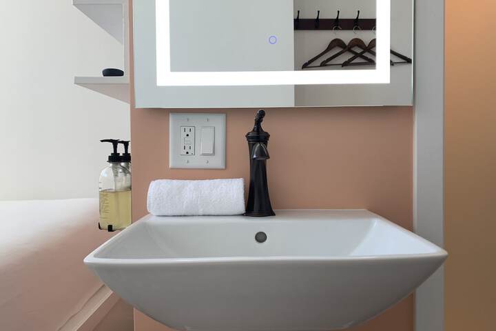 Room 17 of 21