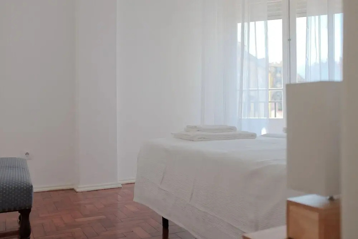 Room 6 of 22