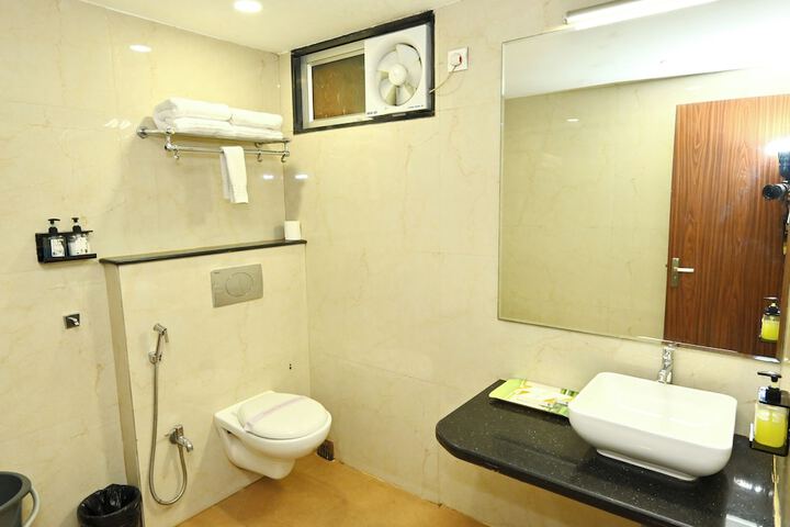 Room 40 of 61