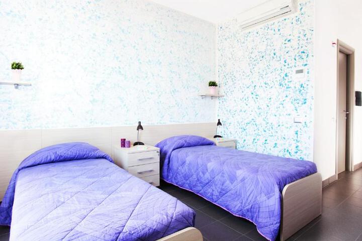 Room 3 of 6