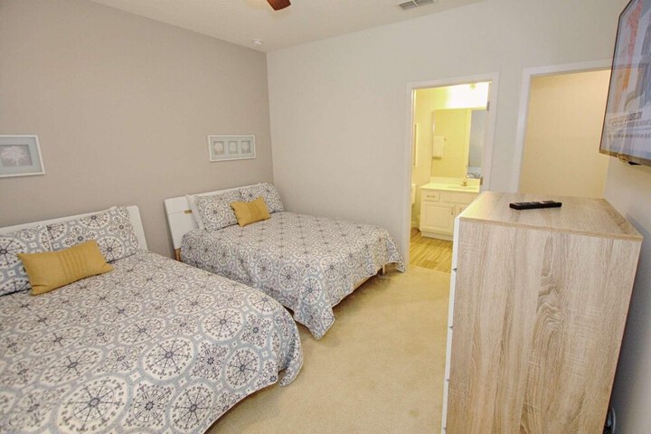 Room 14 of 50
