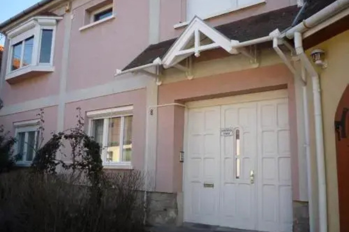 Dombai Apartman