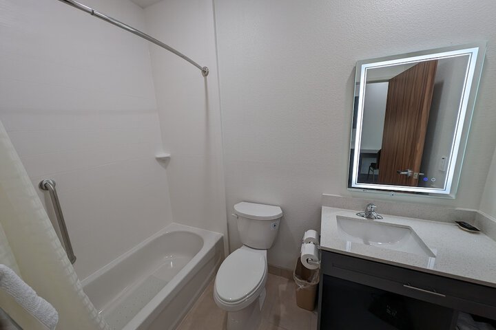 Room 41 of 63