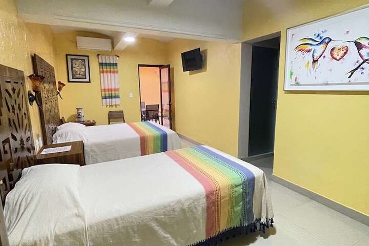 Room 17 of 47