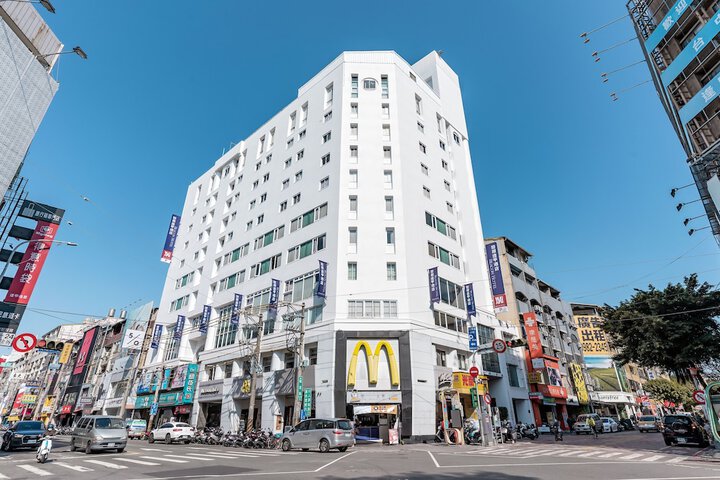 Hotel 58 of 60