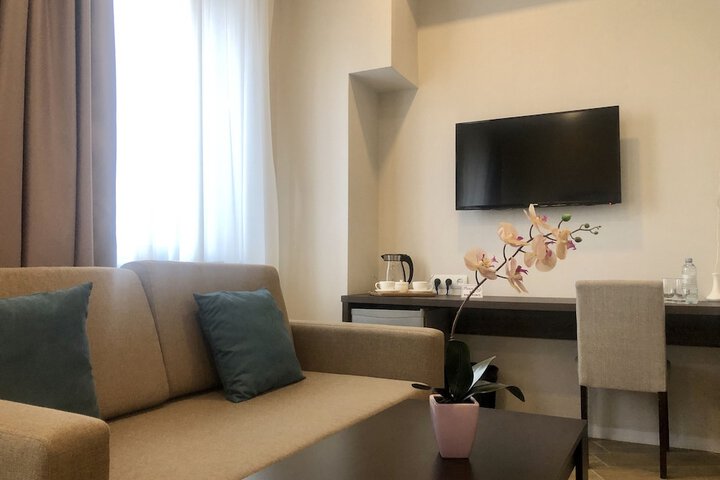Room 9 of 69