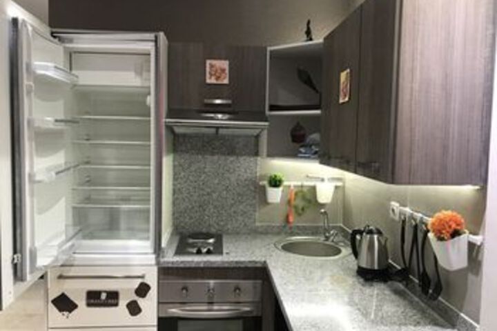 Room 11 of 18
