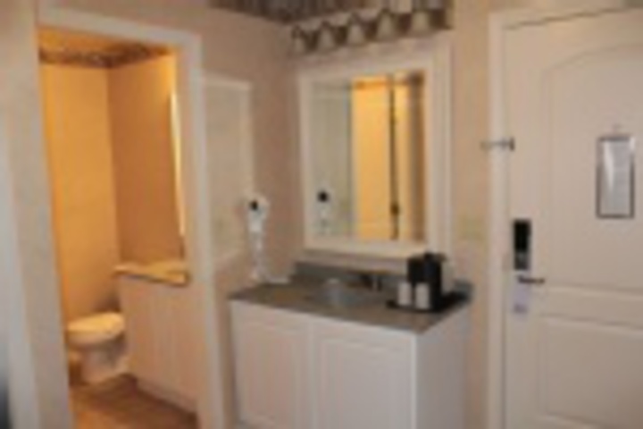 Room 65 of 168
