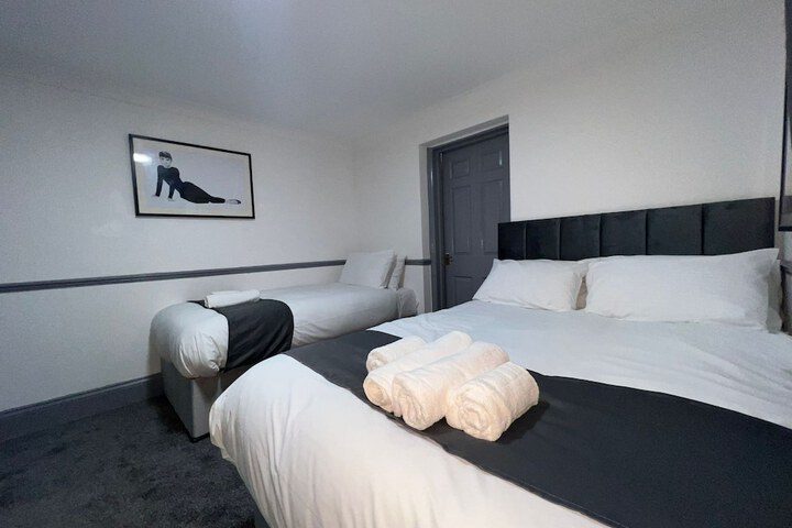 Room 11 of 39