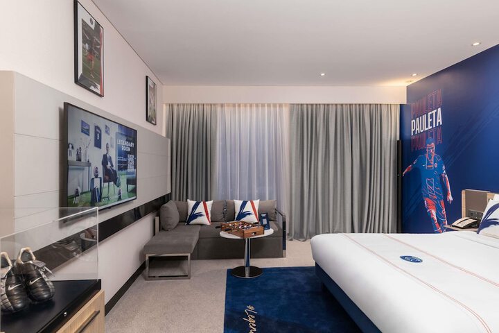 Room 25 of 90
