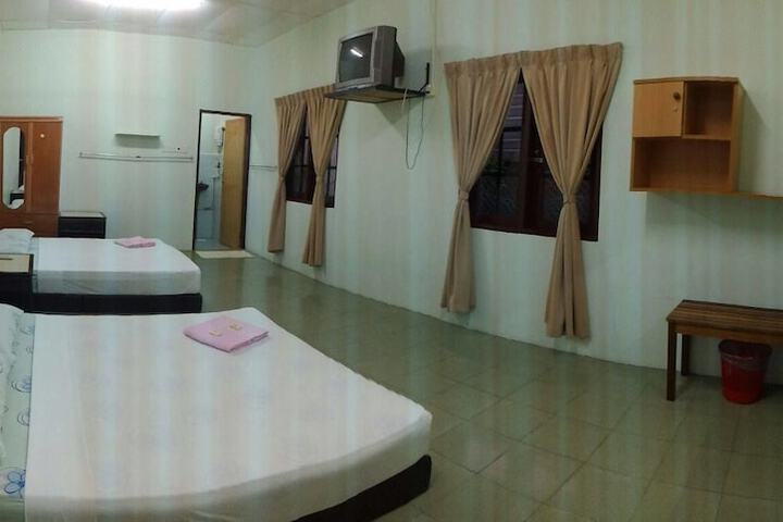 Room 4 of 21