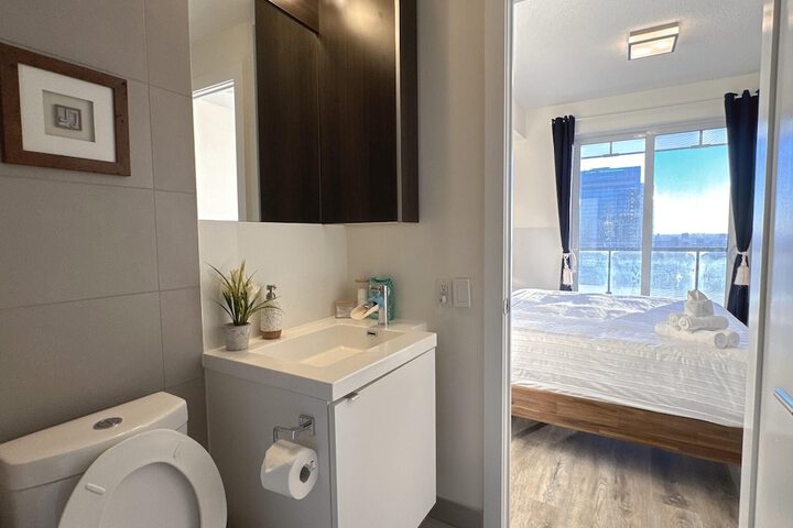 Room 4 of 6