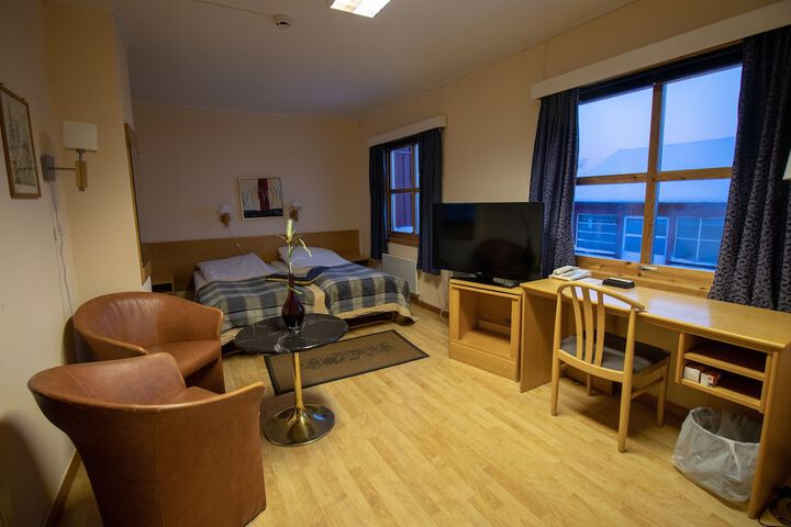 Room 10 of 63