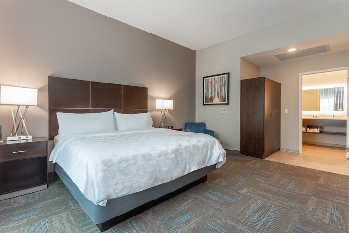 2 Queen Beds Suite (2 of 13)