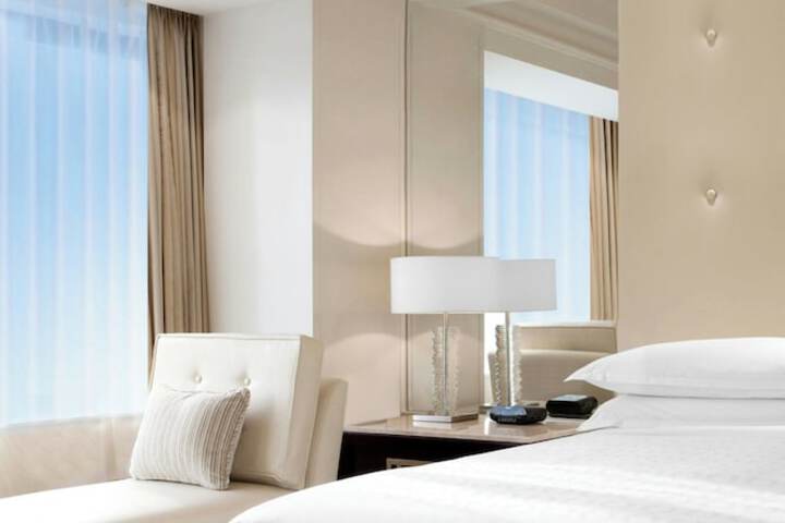 Room 21 of 77