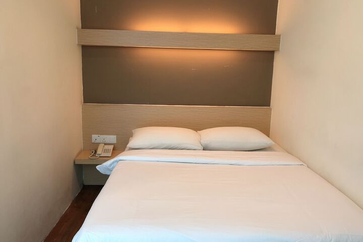 Room 14 of 73