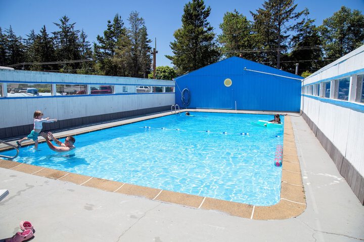 Pool 18 of 53