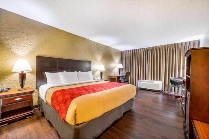 1 King Bed (1 of 2)