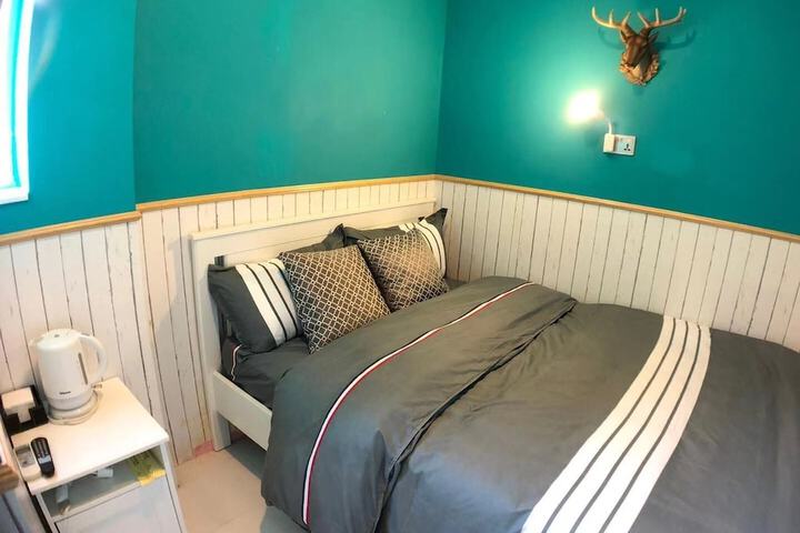 Room 17 of 23