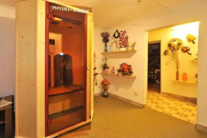Room 10 of 15