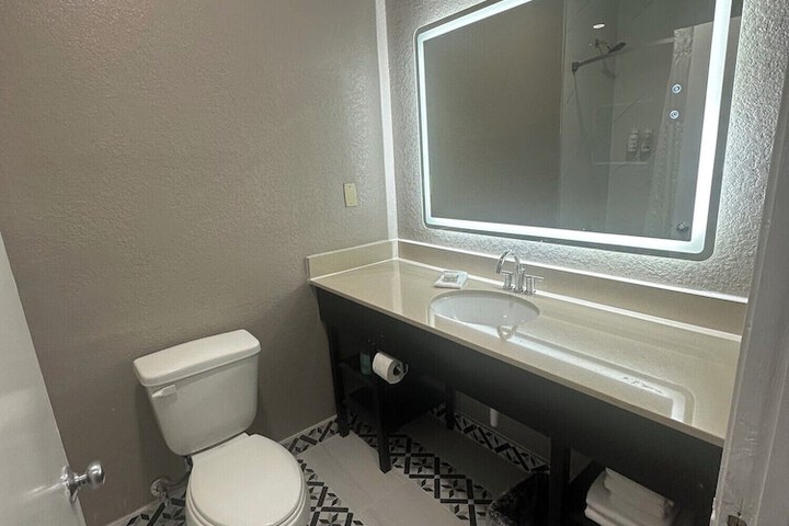 Room 78 of 101