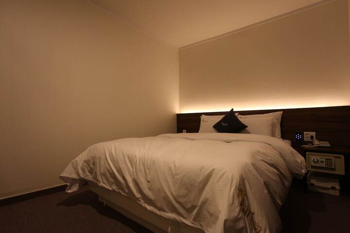 Room 20 of 53