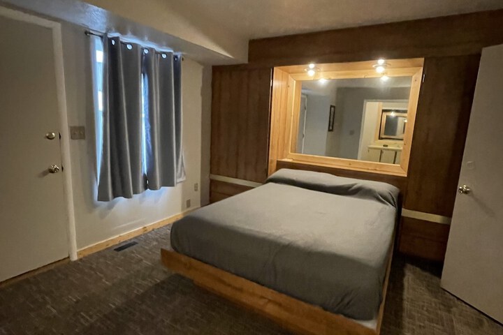 Room 3 of 15