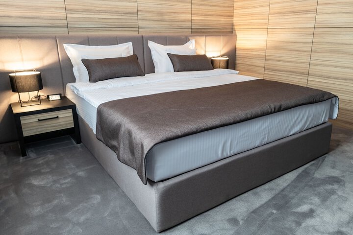 Room 8 of 78