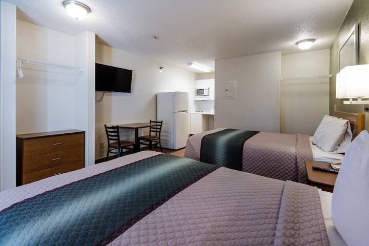2 Double Beds (4 of 4)