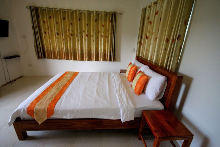 Room 3 of 19