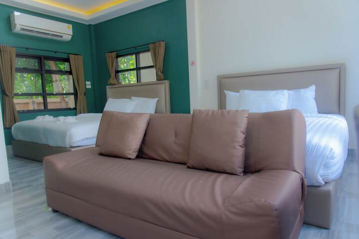 Room 25 of 49