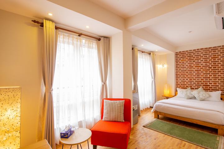 Room 3 of 17