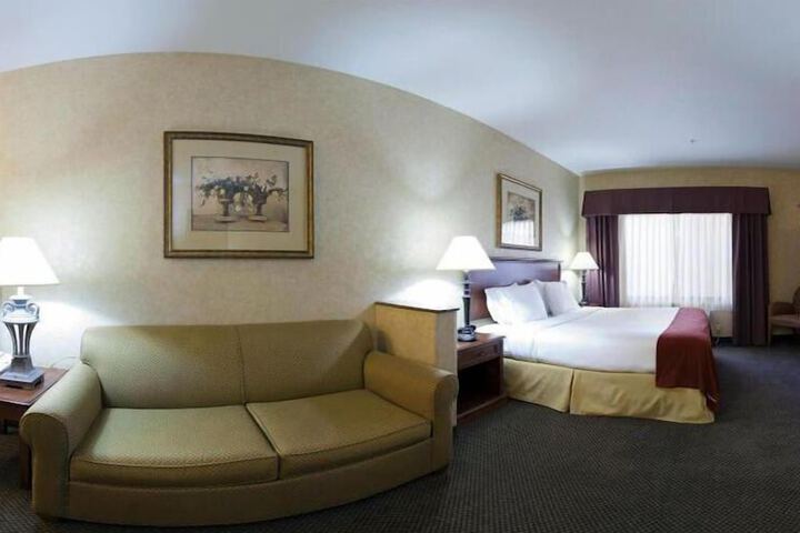 Room 26 of 57