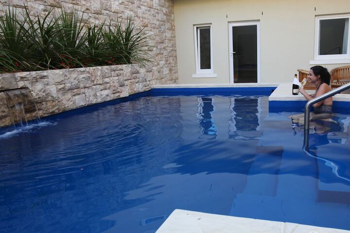 Pool 73 of 132