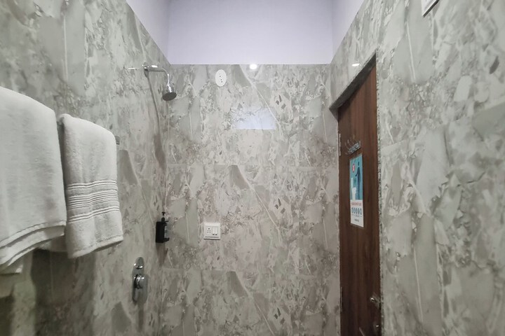 Room 51 of 75