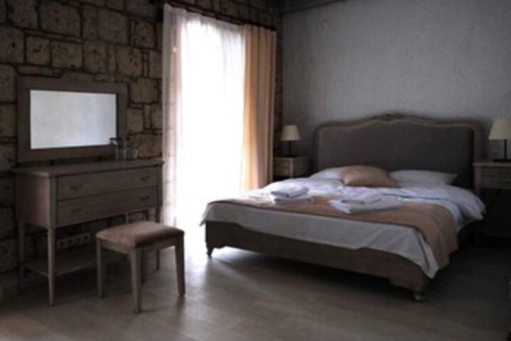 Room 42 of 82