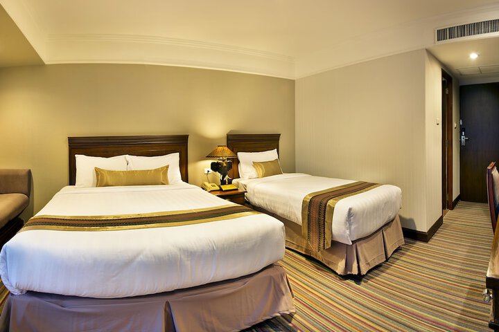 Room 10 of 55